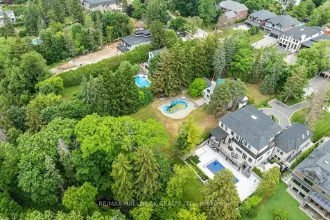 1382 Rougemount Drive Pickering ON L1V 1N1