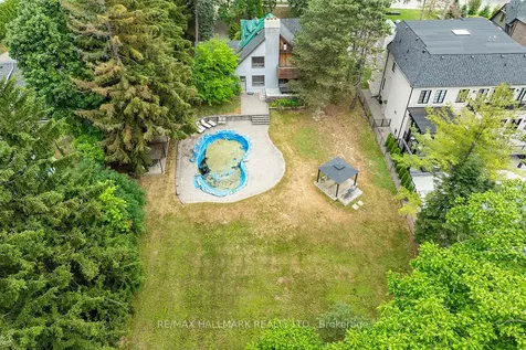 1382 Rougemount Drive Pickering ON L1V 1N1