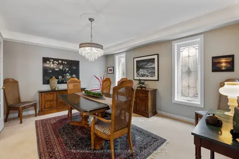 39 Kennett Drive Whitby ON L1P 1L5