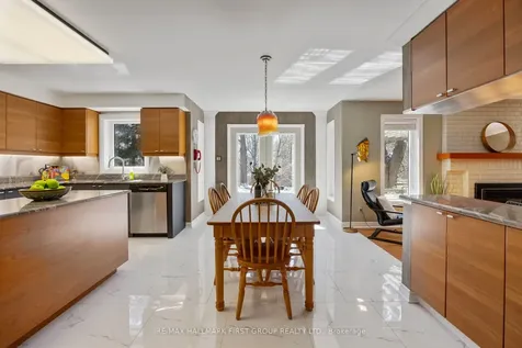 39 Kennett Drive Whitby ON L1P 1L5