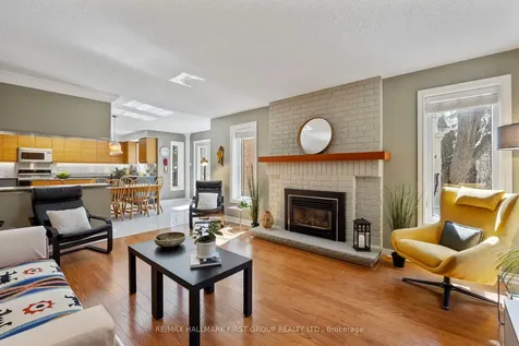 39 Kennett Drive Whitby ON L1P 1L5
