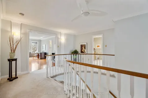 39 Kennett Drive Whitby ON L1P 1L5