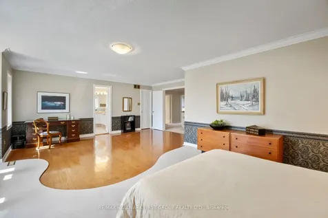 39 Kennett Drive Whitby ON L1P 1L5