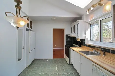630 Buchan Avenue Oshawa ON L1J 3A3