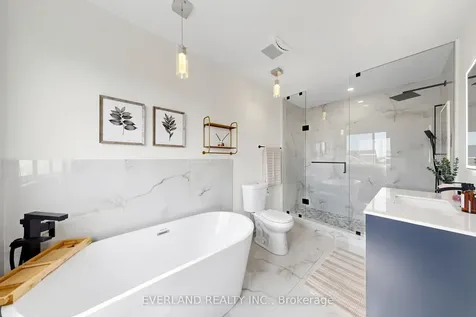 50 Shenandoah Drive Whitby ON L1P 1T3