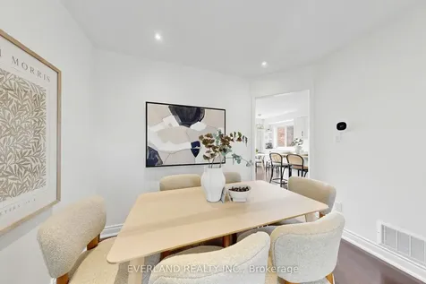 50 Shenandoah Drive Whitby ON L1P 1T3