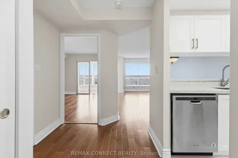 712 Rossland Road Whitby ON L1N 9E8