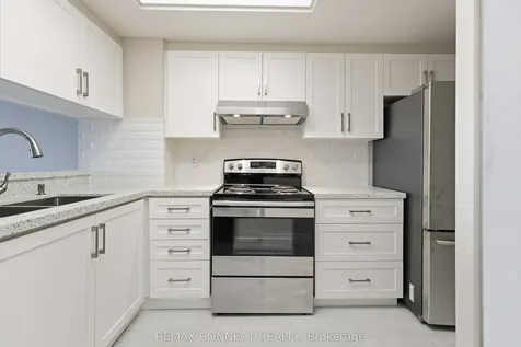 712 Rossland Road Whitby ON L1N 9E8