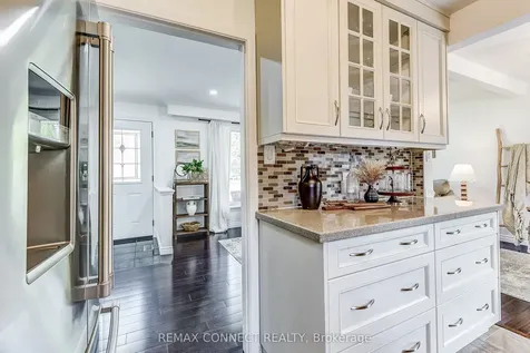 22 Ravine Park Crescent Toronto ON M1C 2M3