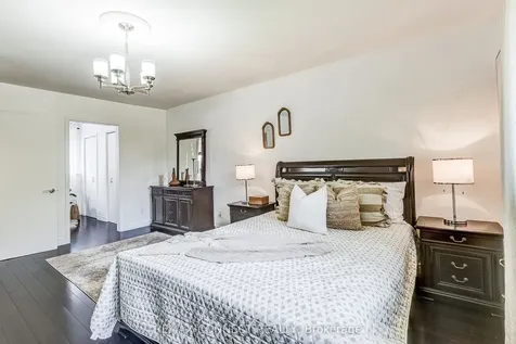 22 Ravine Park Crescent Toronto ON M1C 2M3
