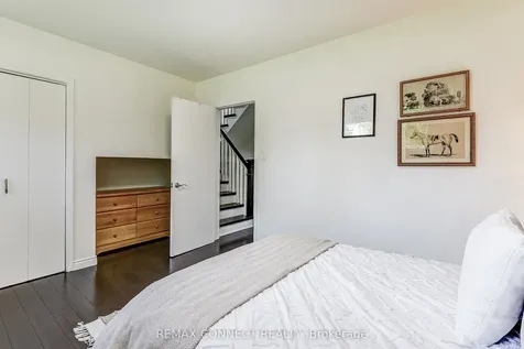 22 Ravine Park Crescent Toronto ON M1C 2M3