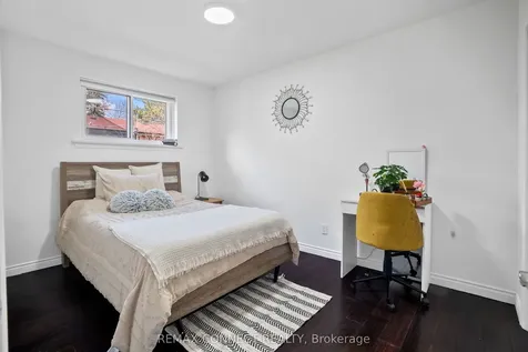 22 Ravine Park Crescent Toronto ON M1C 2M3