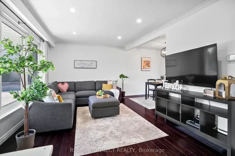 22 Ravine Park Crescent Toronto ON M1C 2M3
