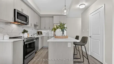 2550 Castlegate Crossing N/a Pickering ON L1X 0H6
