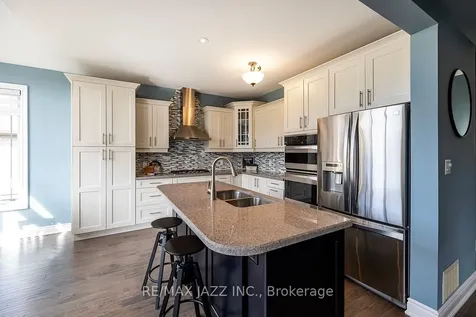 43 Elmer Adams Drive Clarington ON L1E 0G5