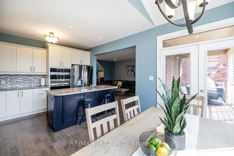 43 Elmer Adams Drive Clarington ON L1E 0G5