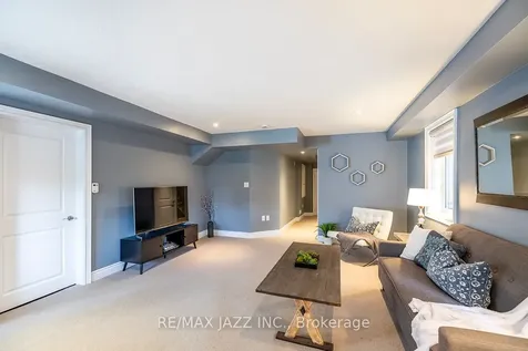 43 Elmer Adams Drive Clarington ON L1E 0G5