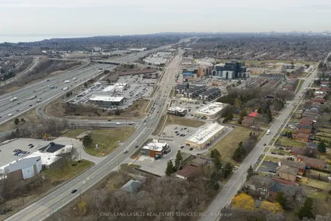 820 Kingston Road Pickering ON L1V 1A8