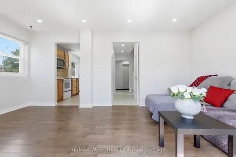 151 Wickson Trail Toronto ON M1B 2L5