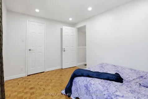 151 Wickson Trail Toronto ON M1B 2L5