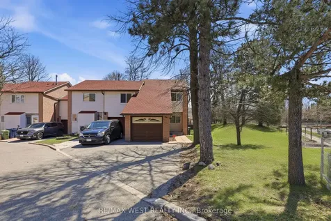 151 Wickson Trail Toronto ON M1B 2L5