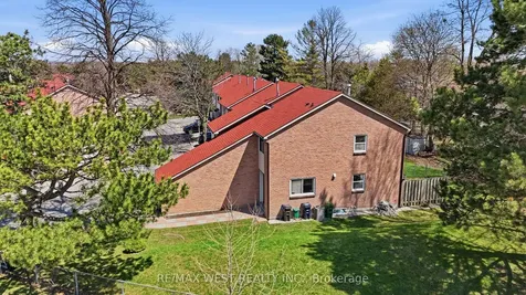 151 Wickson Trail Toronto ON M1B 2L5