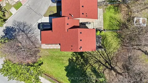 151 Wickson Trail Toronto ON M1B 2L5