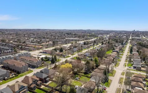 1003 Wardman Crescent Whitby ON L1N 3H1