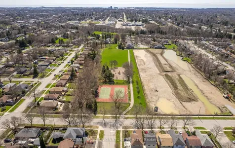 1003 Wardman Crescent Whitby ON L1N 3H1
