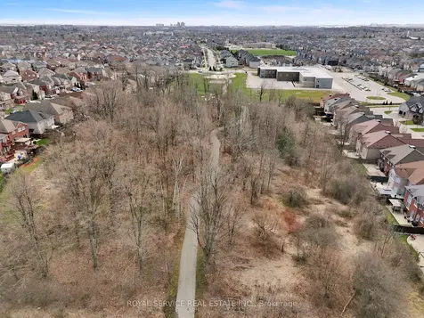 80 Atherton Avenue Ajax ON L1T 0L3