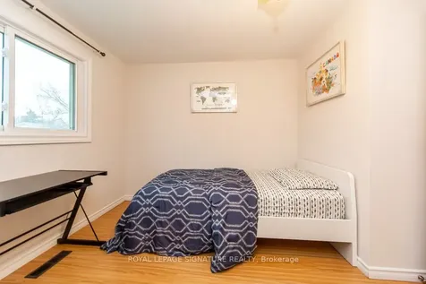 1499 Fenelon Crescent Oshawa ON L1J 6G2