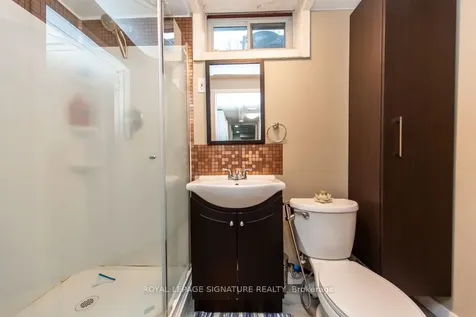 1499 Fenelon Crescent Oshawa ON L1J 6G2