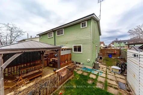 1499 Fenelon Crescent Oshawa ON L1J 6G2