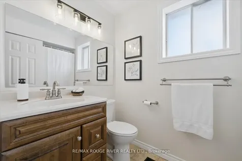 54 Rosalynne Avenue Clarington ON L1C 3X8