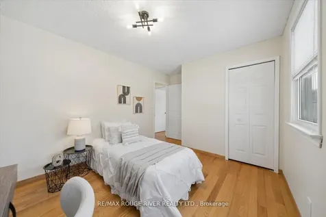 54 Rosalynne Avenue Clarington ON L1C 3X8