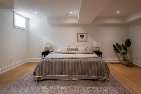 16 Glenshaw Crescent Toronto ON M4B 2C9