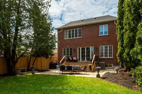 16 Glenshaw Crescent Toronto ON M4B 2C9