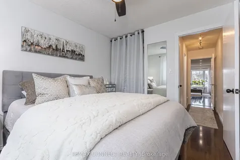 594 Waverly Street N Oshawa ON L1J 7G1