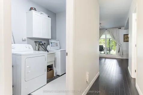 594 Waverly Street N Oshawa ON L1J 7G1