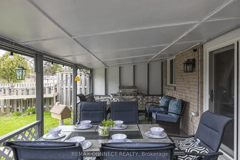 594 Waverly Street N Oshawa ON L1J 7G1