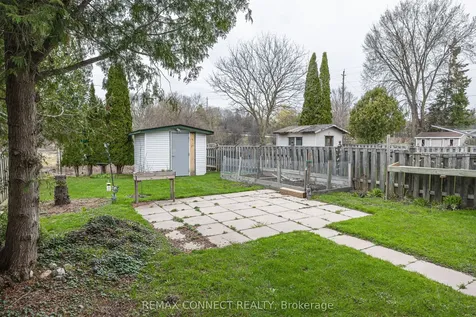 594 Waverly Street N Oshawa ON L1J 7G1