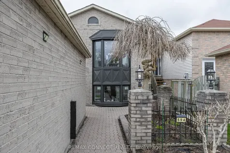 594 Waverly Street N Oshawa ON L1J 7G1