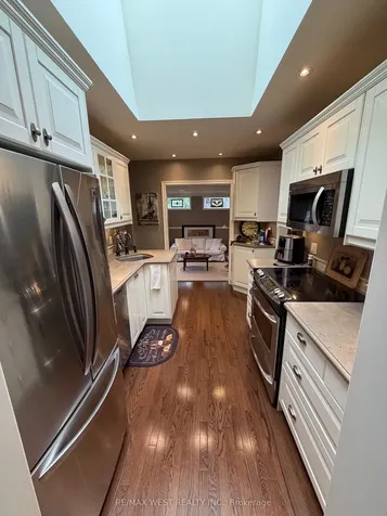 1184 Kingston Road Road N Pickering ON L1V 1B4