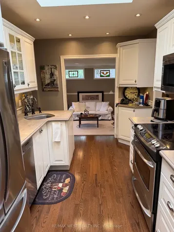 1184 Kingston Road Road N Pickering ON L1V 1B4