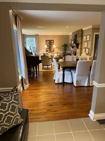 1184 Kingston Road Road N Pickering ON L1V 1B4