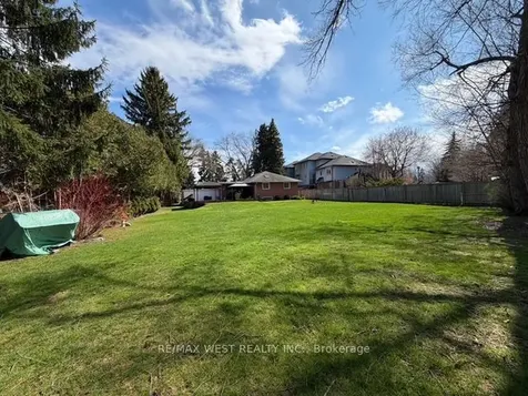 1184 Kingston Road Road N Pickering ON L1V 1B4