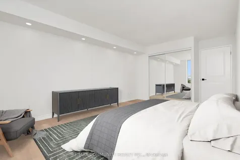 330 Mccowan Road Toronto ON M1J 3N3