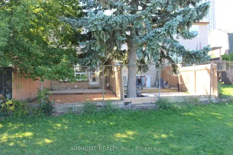 2311 Bridletowne Circle Toronto ON M1W 2L3