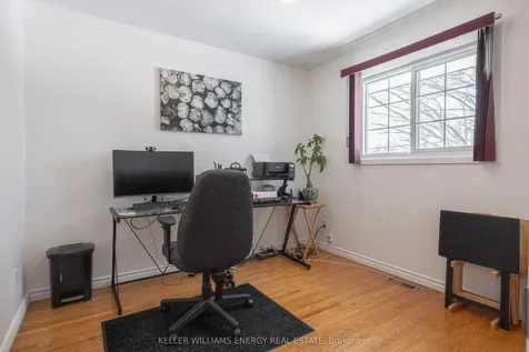 70 Oriole Court Oshawa ON L1H 6Y5