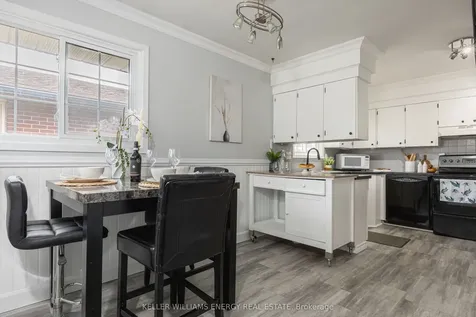 70 Oriole Court Oshawa ON L1H 6Y5